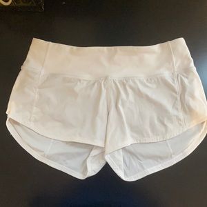 Lulu Lemon speed up low rise short